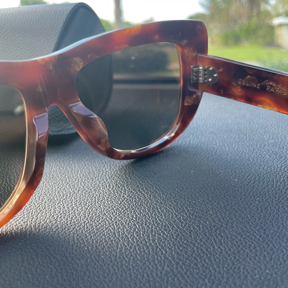 100% AUTHENTIC CELINE CL40157U HAVANA/BROWN GRADIENT SUNGLASSES - Picture 7 of 16